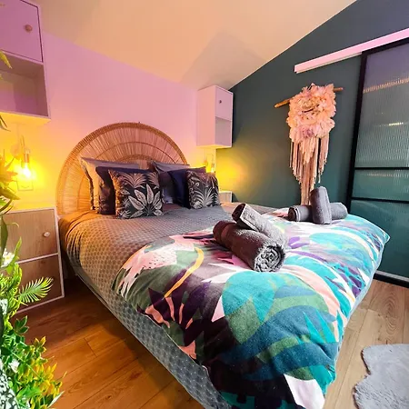 Evasion Tropicale - Artiste Bali & Jacuzzi 