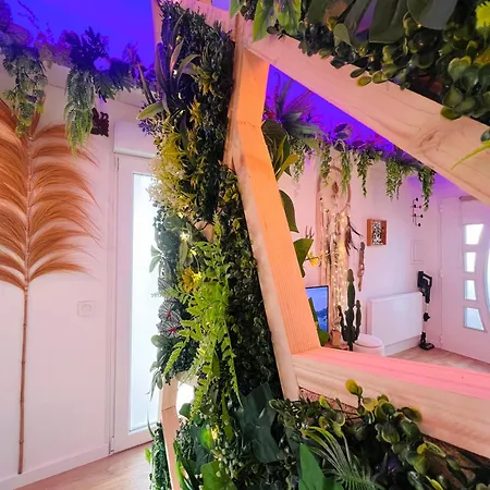 منزل للإقامة Evasion Tropicale - Artiste Bali & Jacuzzi 
