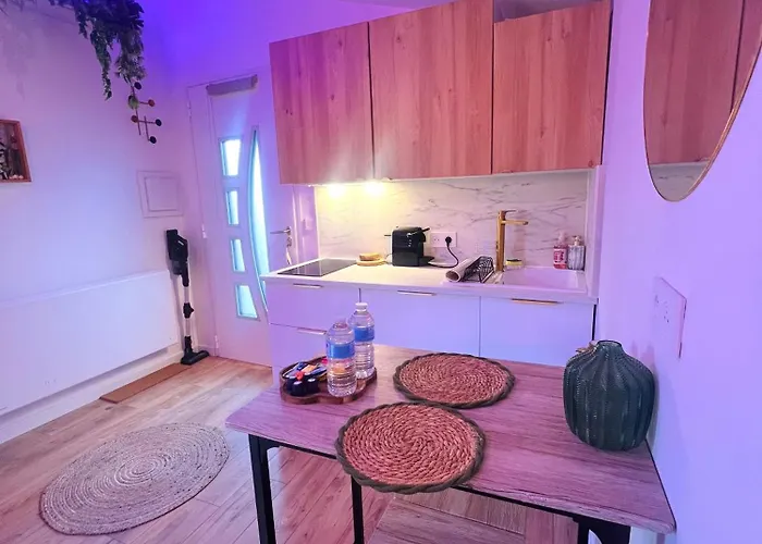 Evasion Tropicale - Artiste Bali & Jacuzzi 