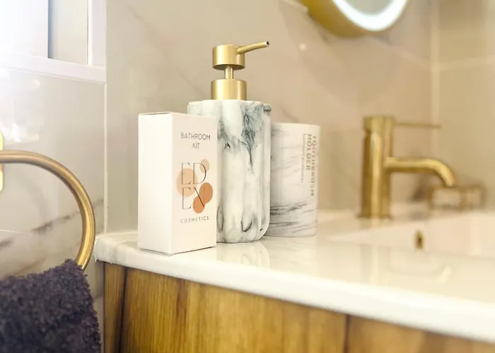 Evasion Tropicale - Artiste Bali & Jacuzzi 