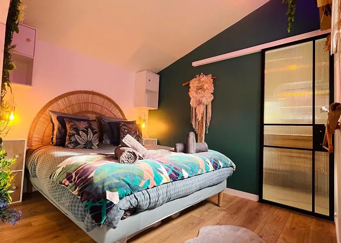 Evasion Tropicale - Artiste Bali & Jacuzzi 