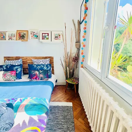 Evasion Tropicale - D'artiste Avec Jacuzzi Prive Dans Un Jardin Exotique Homestay
